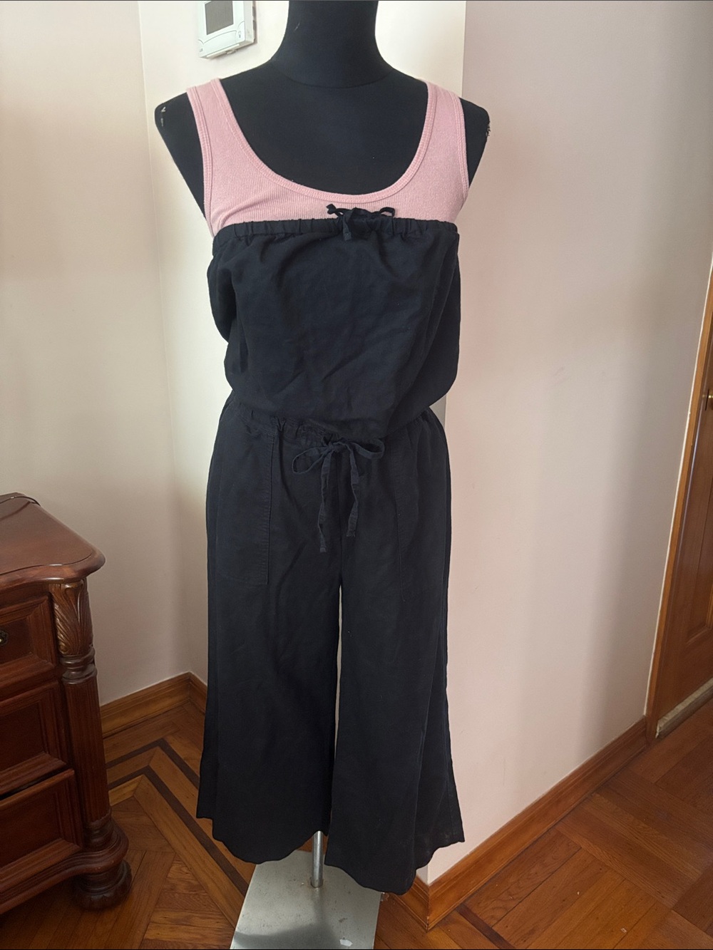 GAP Black Wide-Leg Jumpsuit size 0